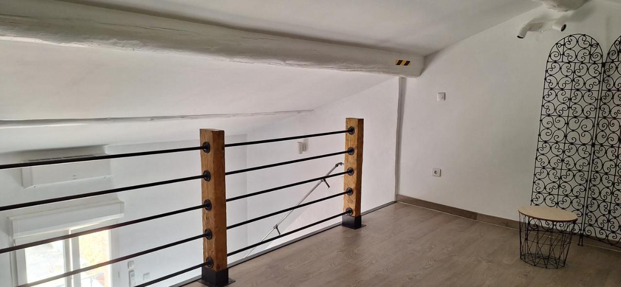 モントゥーLoft En Duplex Au Mas De La Restanqueアパートメント エクステリア 写真